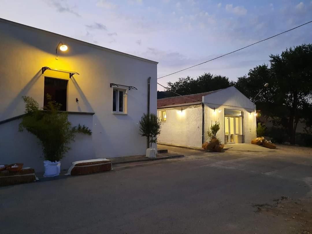 Masseria Santa Maria Gravina in Puglia Exterior foto